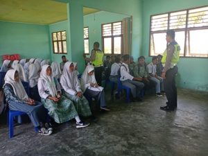 Sat Lantas Polres Halteng Sosialisasi Keselamatan Berlalulintas di Dua Sekolah