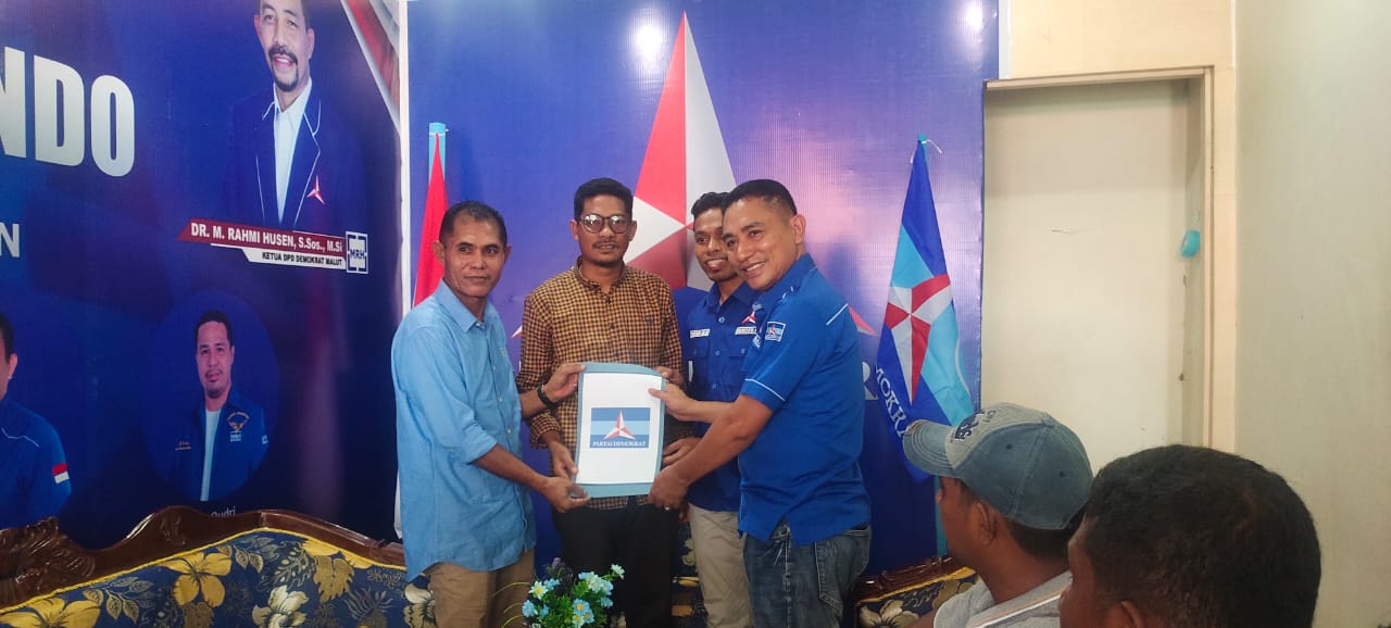 Optimis Pimpin 01 Halsel, Agusti Talib Mendaftar ke Partai Demokrat dan ...