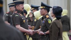 Pelantikan Jaksa Agung Muda Pengawasan dan Kepala Badan Pendidikan dan Pelatihan Kejaksaan RI oleh Jaksa Agung ST Burhanuddin